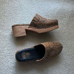 Charlotte Stone Martino Clogs Snake Skin Size 7